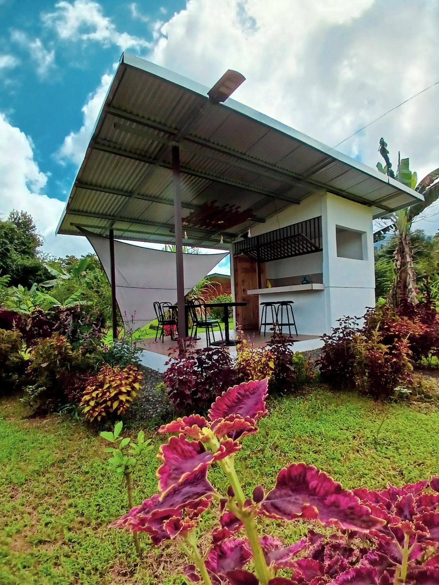 Villa Flora Glamping De Abuela La Fortuna Esterno foto