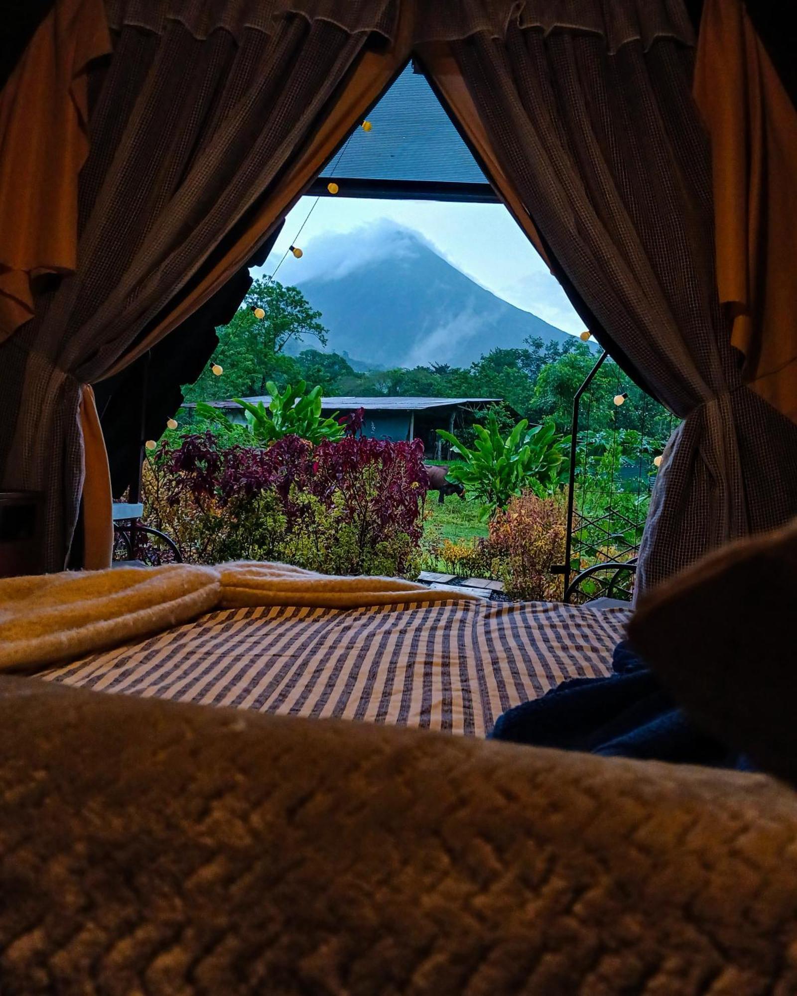 Villa Flora Glamping De Abuela La Fortuna Esterno foto
