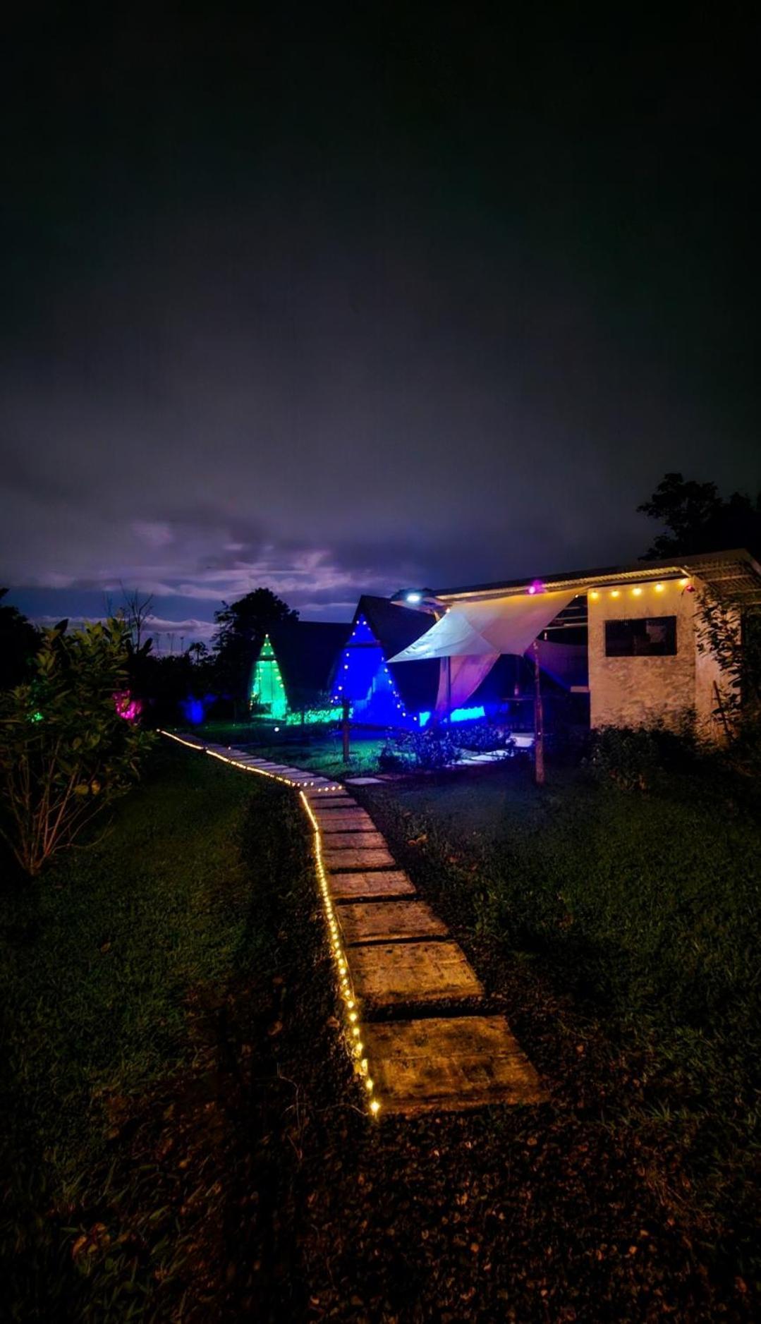 Villa Flora Glamping De Abuela La Fortuna Esterno foto