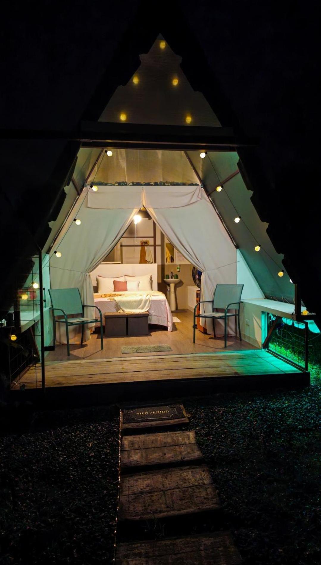 Villa Flora Glamping De Abuela La Fortuna Esterno foto